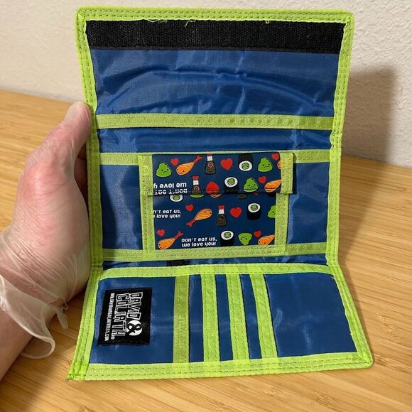 VTG Y2K David & Goliath Don't Eat Us, We Love You Sushi Trifold Wallet - Picture 3 of 7